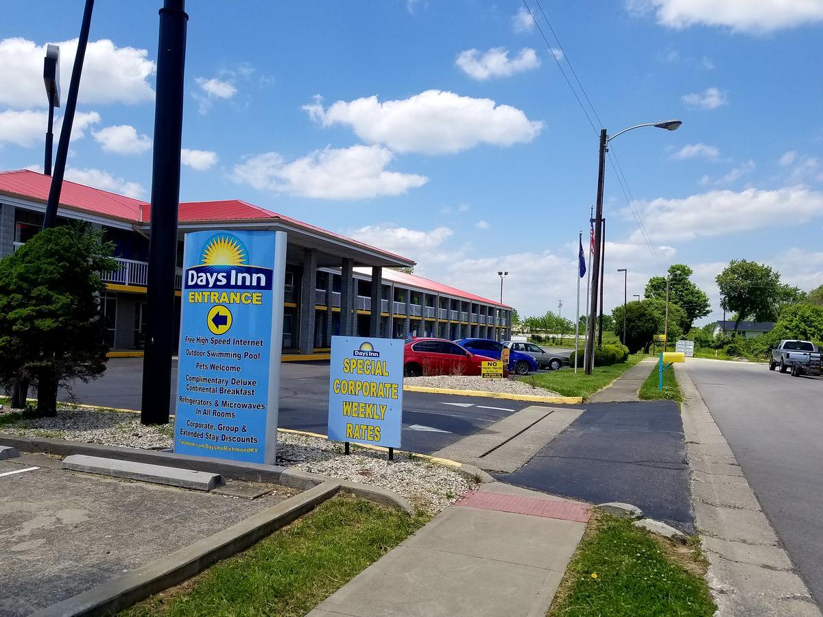 Days Inn By Wyndham Річмонд Екстер'єр фото